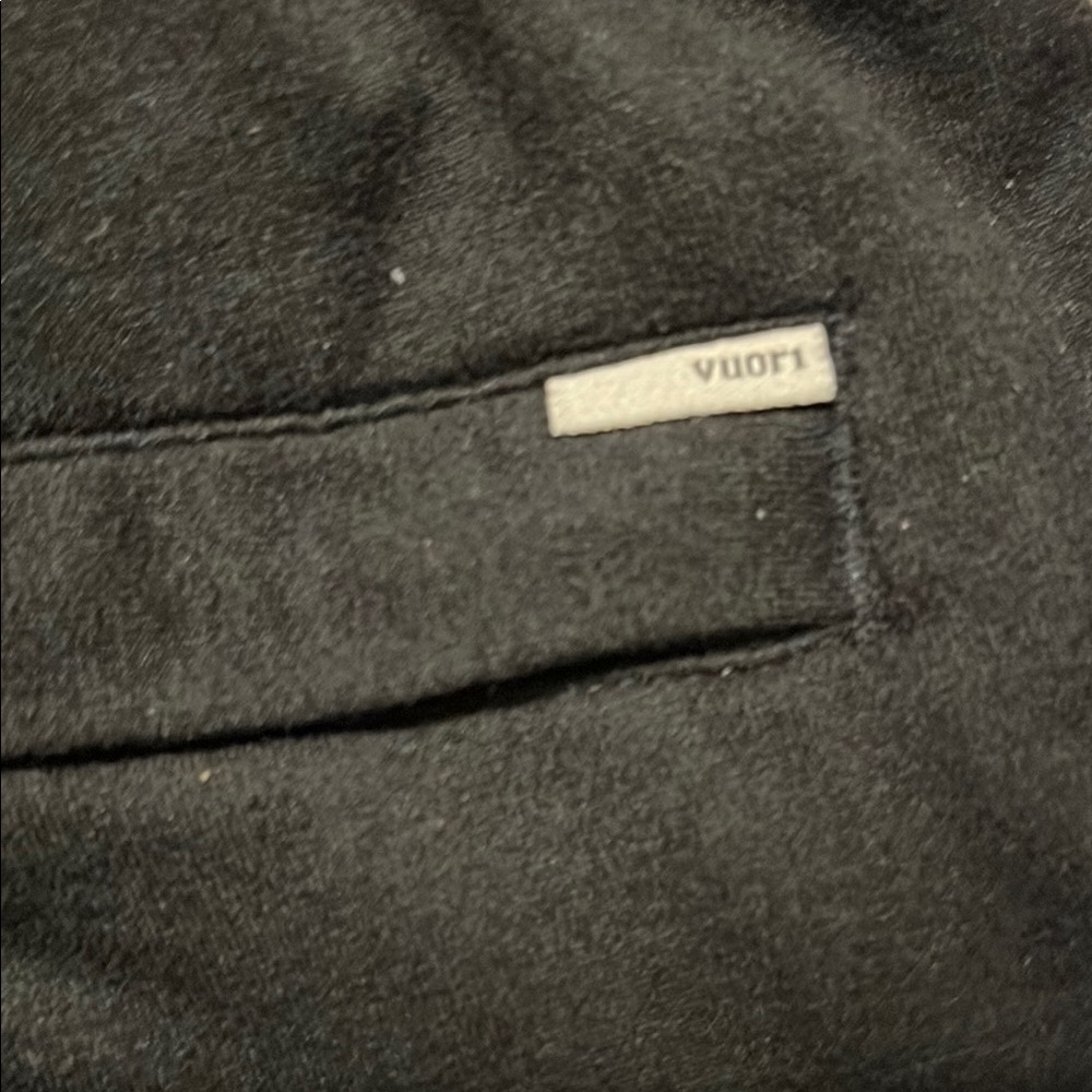 Vuori Black Joggers - Picture 5 of 5